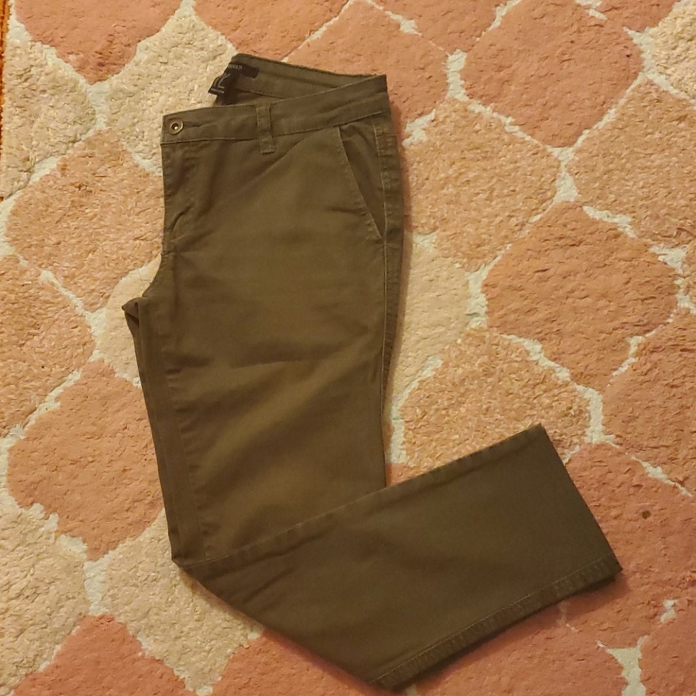 ★Women's Capri Pants/Brown
